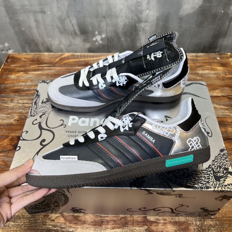 Adidas Sneakers